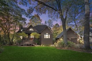 11515 Riviera Drive, New Buffalo, MI 49117