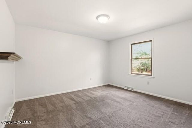 1045 Farmingdale Road, Jackson, NJ 08527