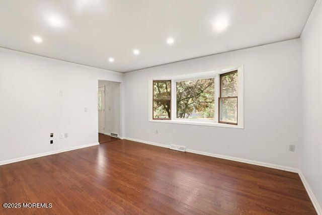 1045 Farmingdale Road, Jackson, NJ 08527