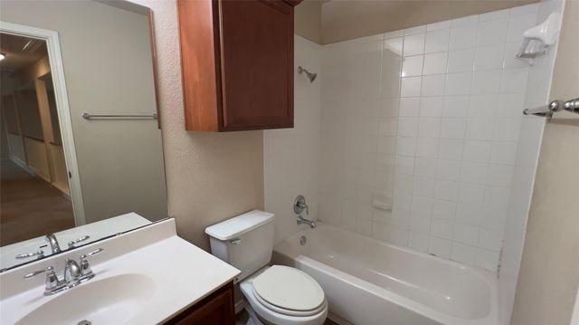 357 Nottingham LOOP, Kyle, TX 78640