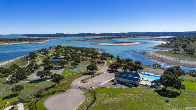 150 Riddle, Spring Branch, TX 78070