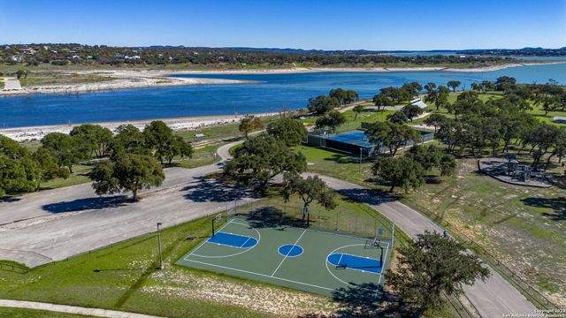 150 Riddle, Spring Branch, TX 78070