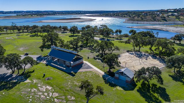 150 Riddle, Spring Branch, TX 78070