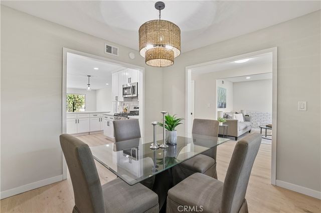 19615 Cedarcreek, Canyon Country, CA 91351