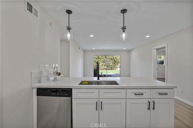 19615 Cedarcreek, Canyon Country, CA 91351