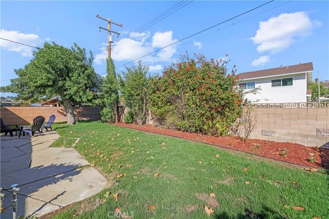 19615 Cedarcreek, Canyon Country, CA 91351