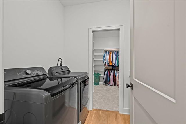 11808 E 231st Street, Peculiar, MO 64078