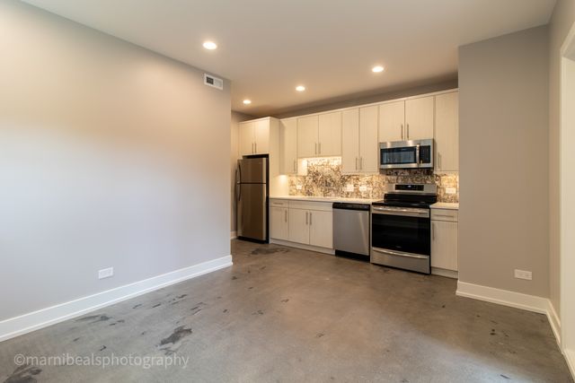 1221 E Marquette Road, Chicago, IL 60637