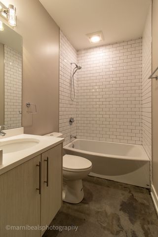 1221 E Marquette Road, Chicago, IL 60637