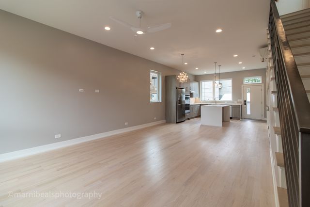 1221 E Marquette Road, Chicago, IL 60637