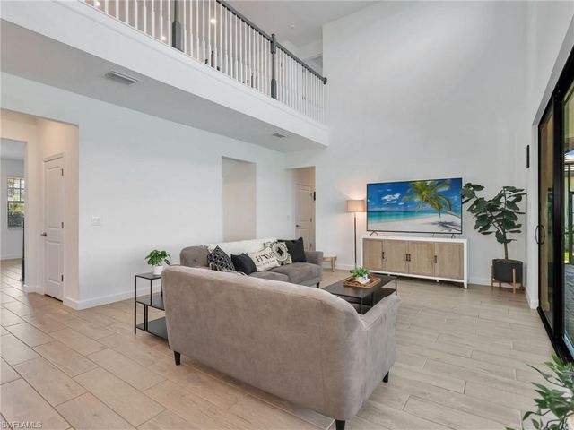 20438 Napa LOOP, Estero, FL 33928