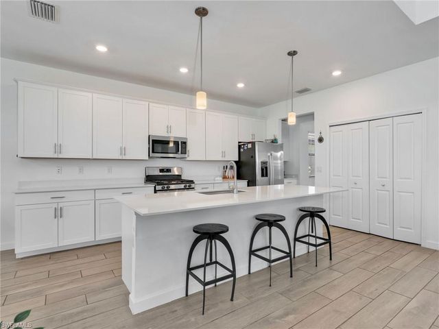 20438 Napa LOOP, Estero, FL 33928