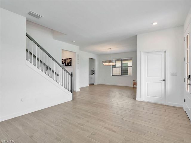 20438 Napa LOOP, Estero, FL 33928
