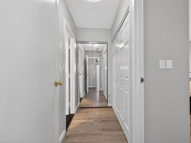 566 Commonwealth Ave 401, Boston, MA 02215