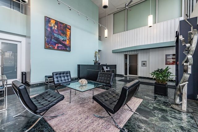 566 Commonwealth Ave 401, Boston, MA 02215