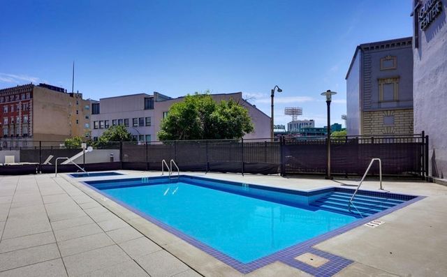 566 Commonwealth Ave 401, Boston, MA 02215