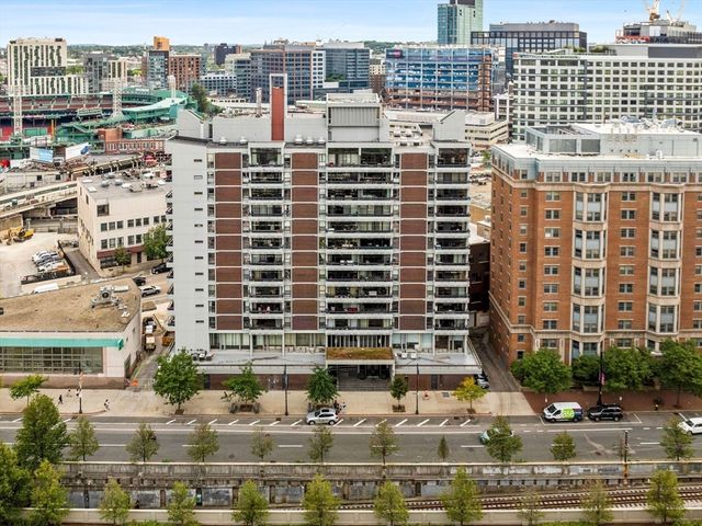 566 Commonwealth Ave 401, Boston, MA 02215