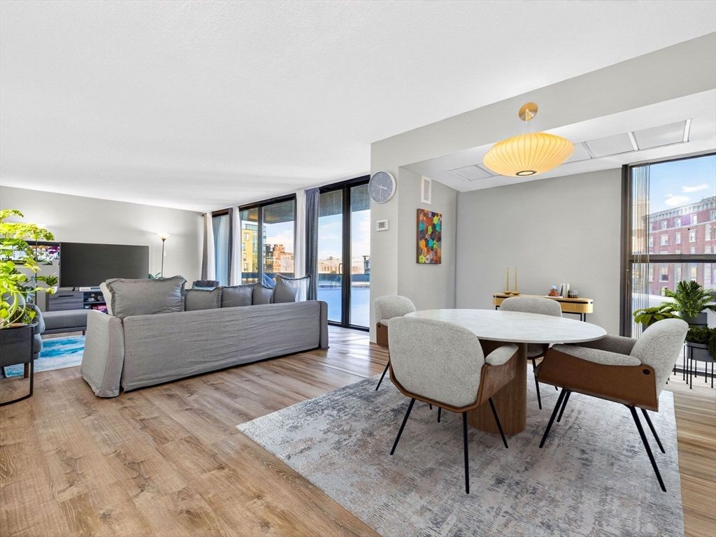 566 Commonwealth Ave 401, Boston, MA 02215