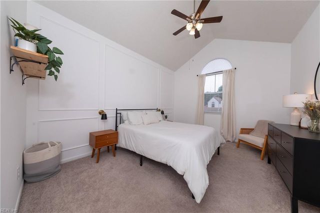 918 Woodcreek DR, Newport News, VA 23608