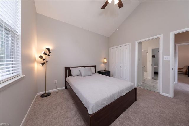 918 Woodcreek DR, Newport News, VA 23608