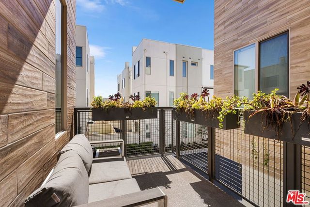 19 Ebb Tide Circle, Newport Beach, CA 92663