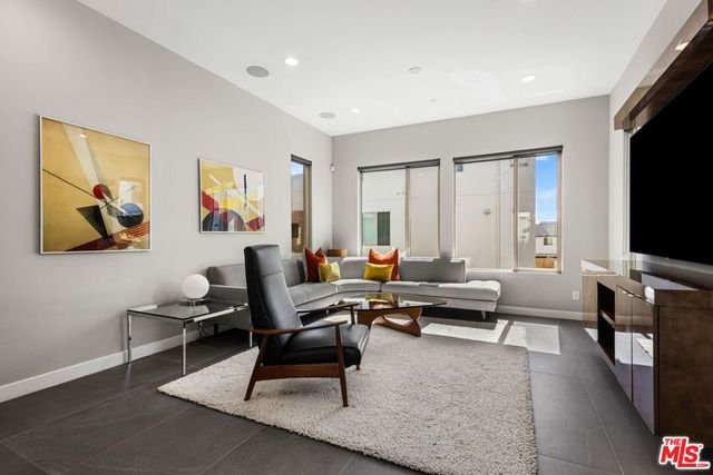 19 Ebb Tide Circle, Newport Beach, CA 92663