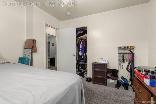 8512 Norborne Avenue, Dearborn Heights, MI 48127