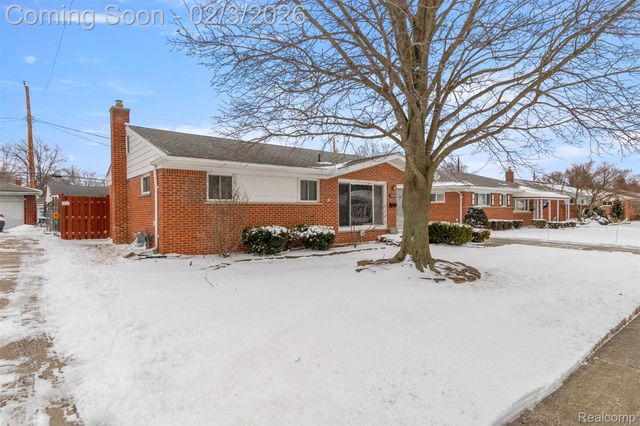 8512 Norborne Avenue, Dearborn Heights, MI 48127