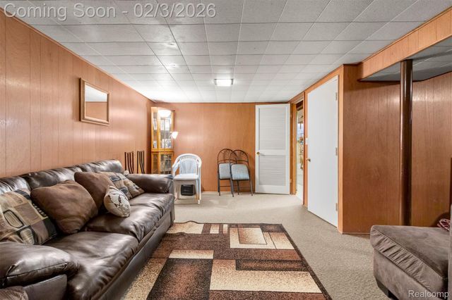 8512 Norborne Avenue, Dearborn Heights, MI 48127