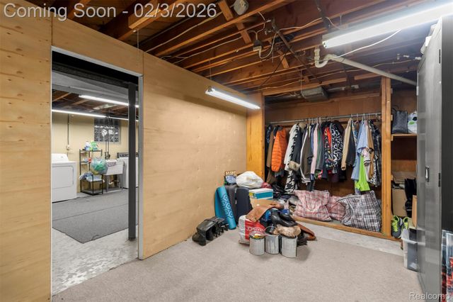 8512 Norborne Avenue, Dearborn Heights, MI 48127