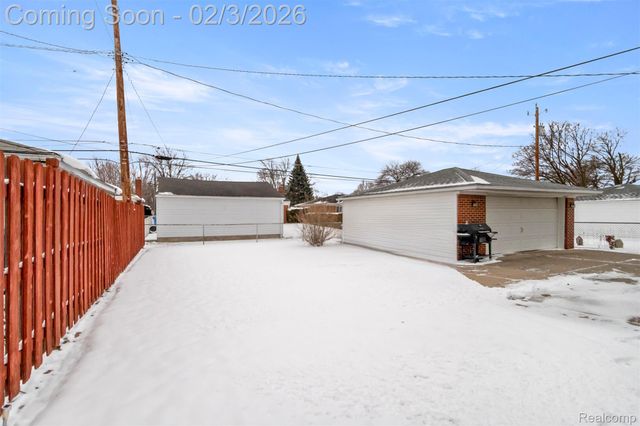 8512 Norborne Avenue, Dearborn Heights, MI 48127