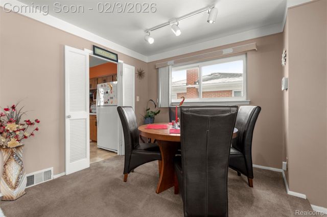 8512 Norborne Avenue, Dearborn Heights, MI 48127