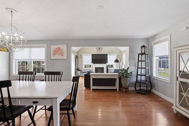 51 Three Rivers Dr, Kingston, MA 02364