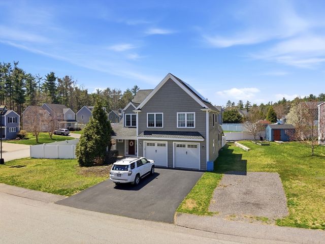 51 Three Rivers Dr, Kingston, MA 02364