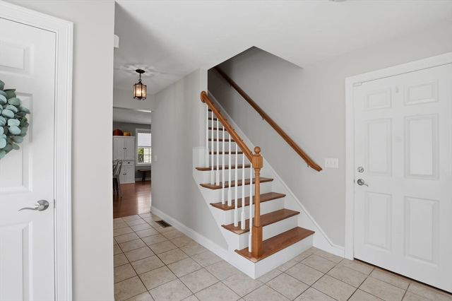 51 Three Rivers Dr, Kingston, MA 02364