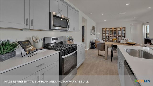 136 RAYMONDVILLE Path, San Marcos, TX 78666