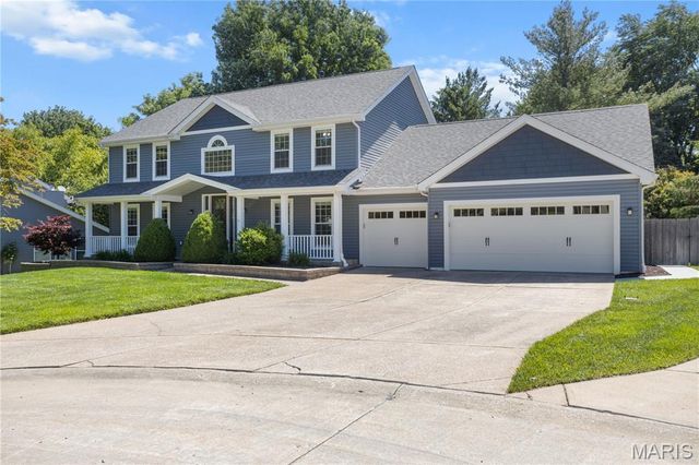 32 Muirfield Hill Court S, Unincorporated, MO 63304