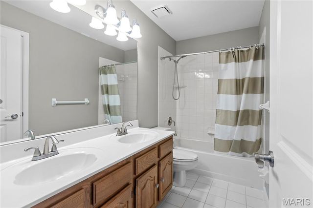32 Muirfield Hill Court S, Unincorporated, MO 63304