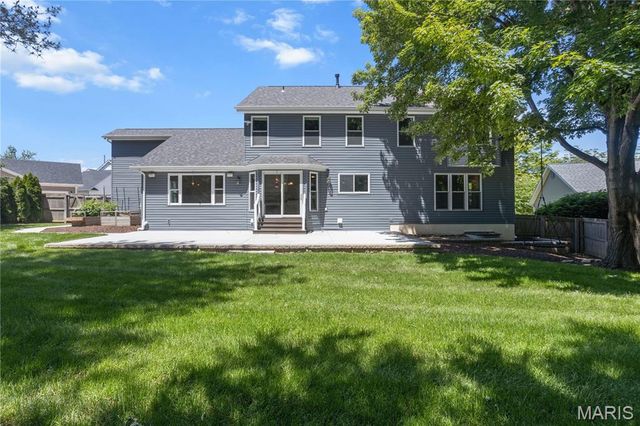 32 Muirfield Hill Court S, Unincorporated, MO 63304