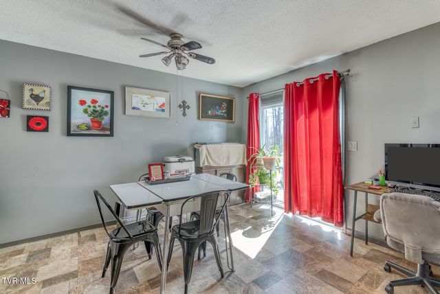 16 Chaucer Court, Gray, TN 37615