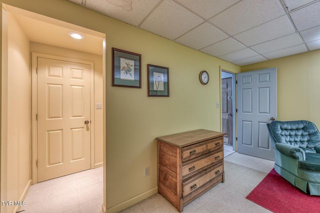 16 Chaucer Court, Gray, TN 37615