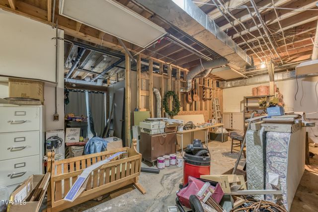 16 Chaucer Court, Gray, TN 37615