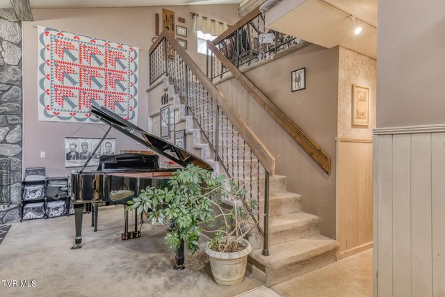 16 Chaucer Court, Gray, TN 37615