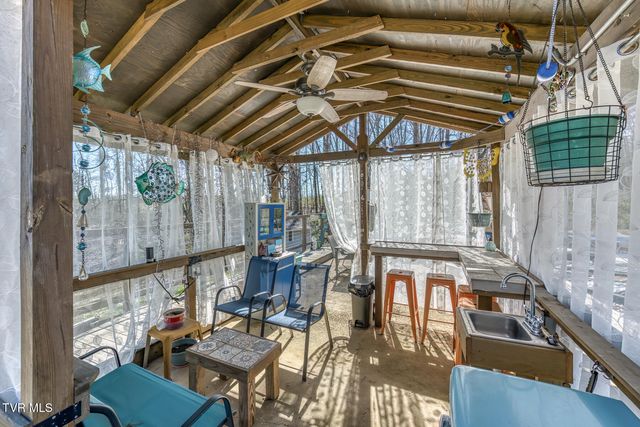 16 Chaucer Court, Gray, TN 37615