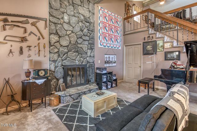 16 Chaucer Court, Gray, TN 37615