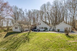 16 Chaucer Court, Gray, TN 37615