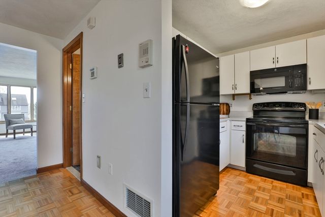 804 Reynolds Dr 804, Saugus, MA 01906