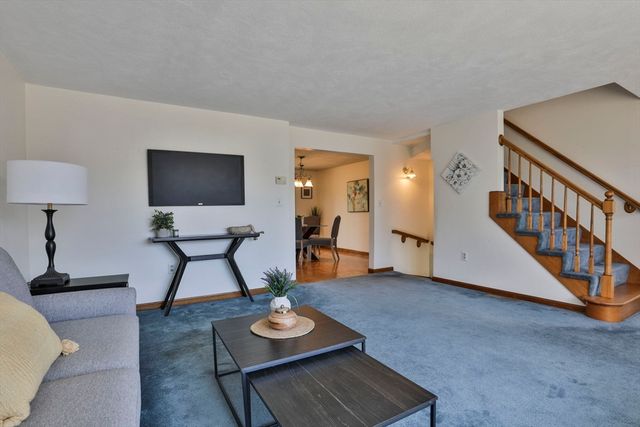 804 Reynolds Dr 804, Saugus, MA 01906