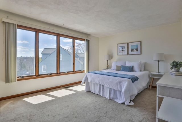 804 Reynolds Dr 804, Saugus, MA 01906