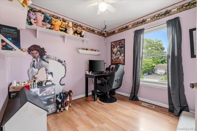 745 Greenbelt Parkway W, Holbrook, NY 11741
